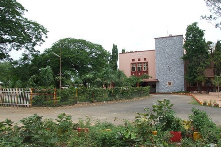 https://cache.careers360.mobi/media/colleges/social-media/media-gallery/14069/2019/5/7/Campus View Of Nagpur Veterinary College Nagpur_Campus-View.jpg